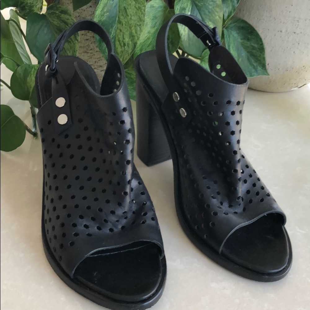 Rag & Bone Wyatt perforated sandal in black